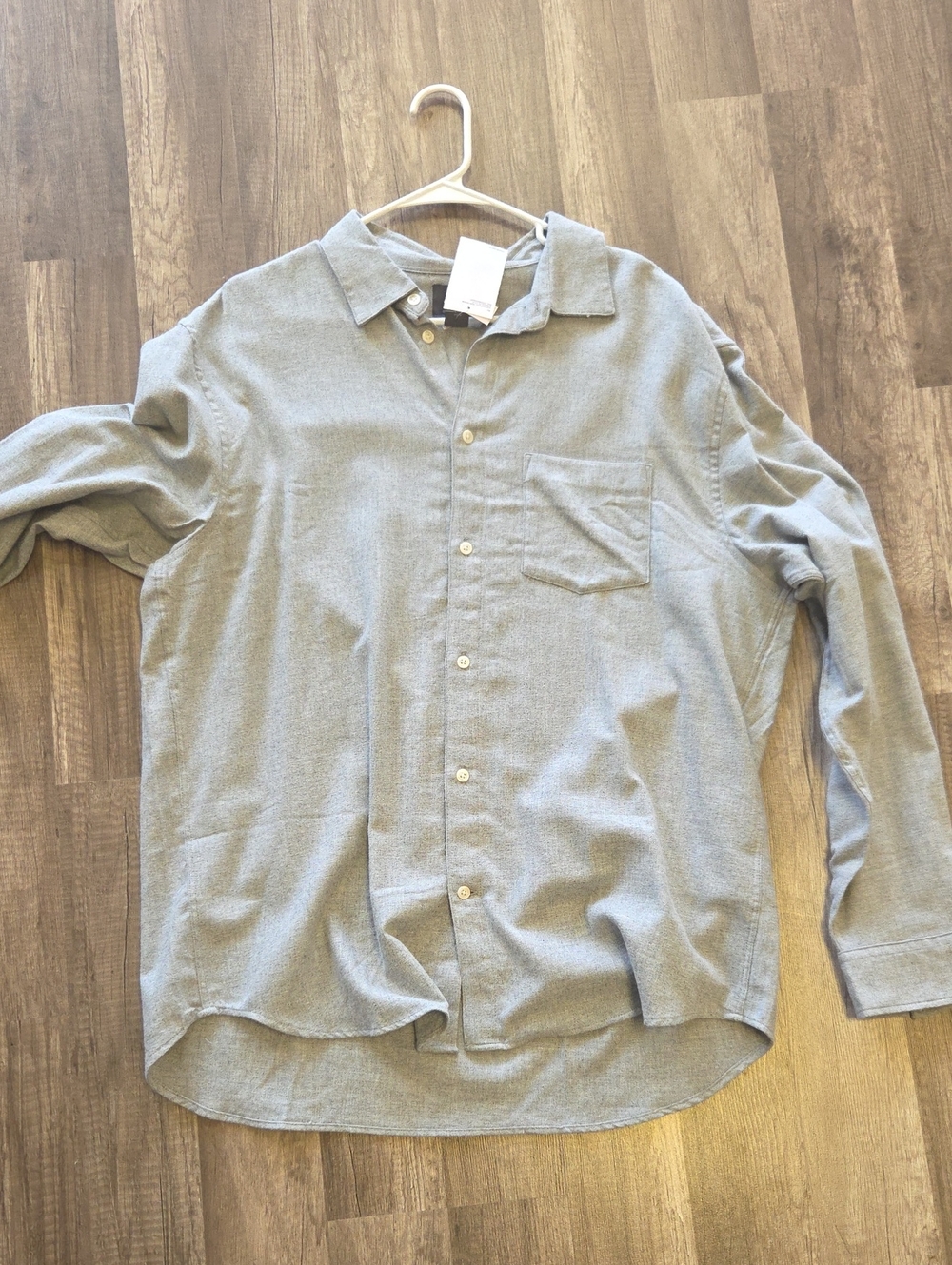 H&M Men's Light Gray Casual Button-Down Shirt